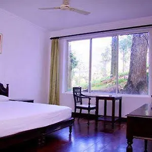 *** Hotel Oak Field India